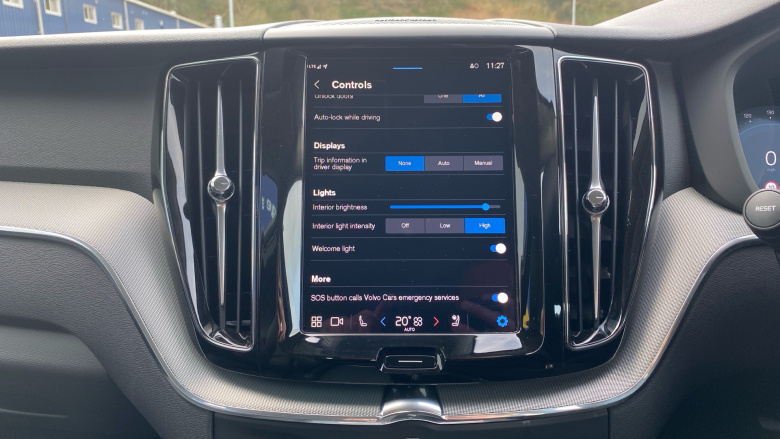 Volvo XC60 2.0 B5P Plus Dark 5dr AWD Geartronic Petrol Estate